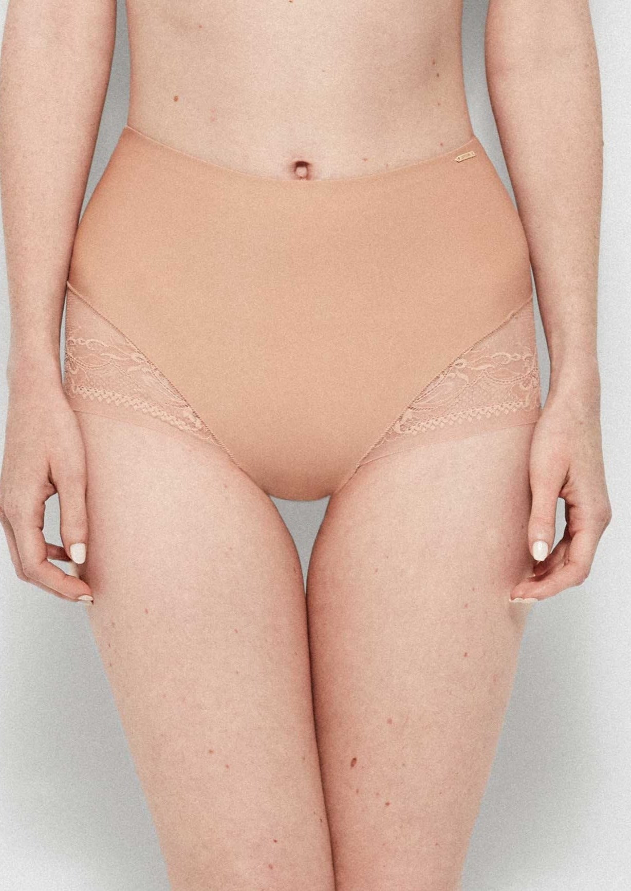 Augstas bezvīļu koriģējošas biksītes 1/10020 Gisela*