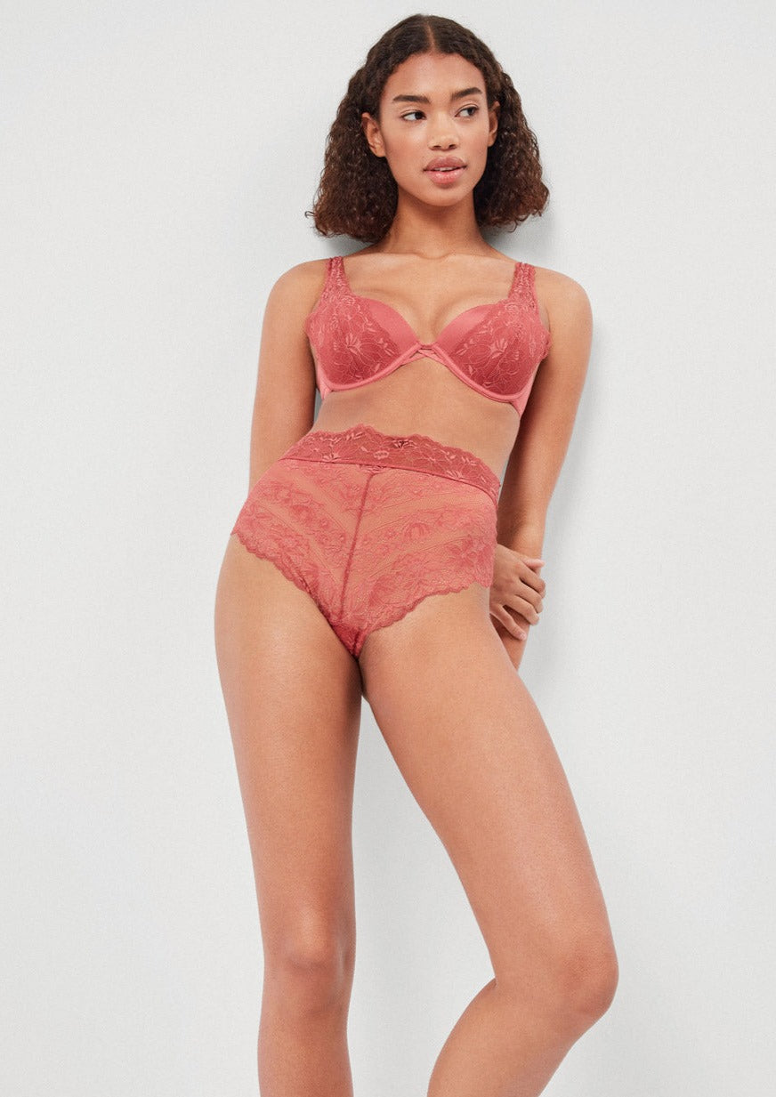 Krūšturis 2/10008 Gisela*