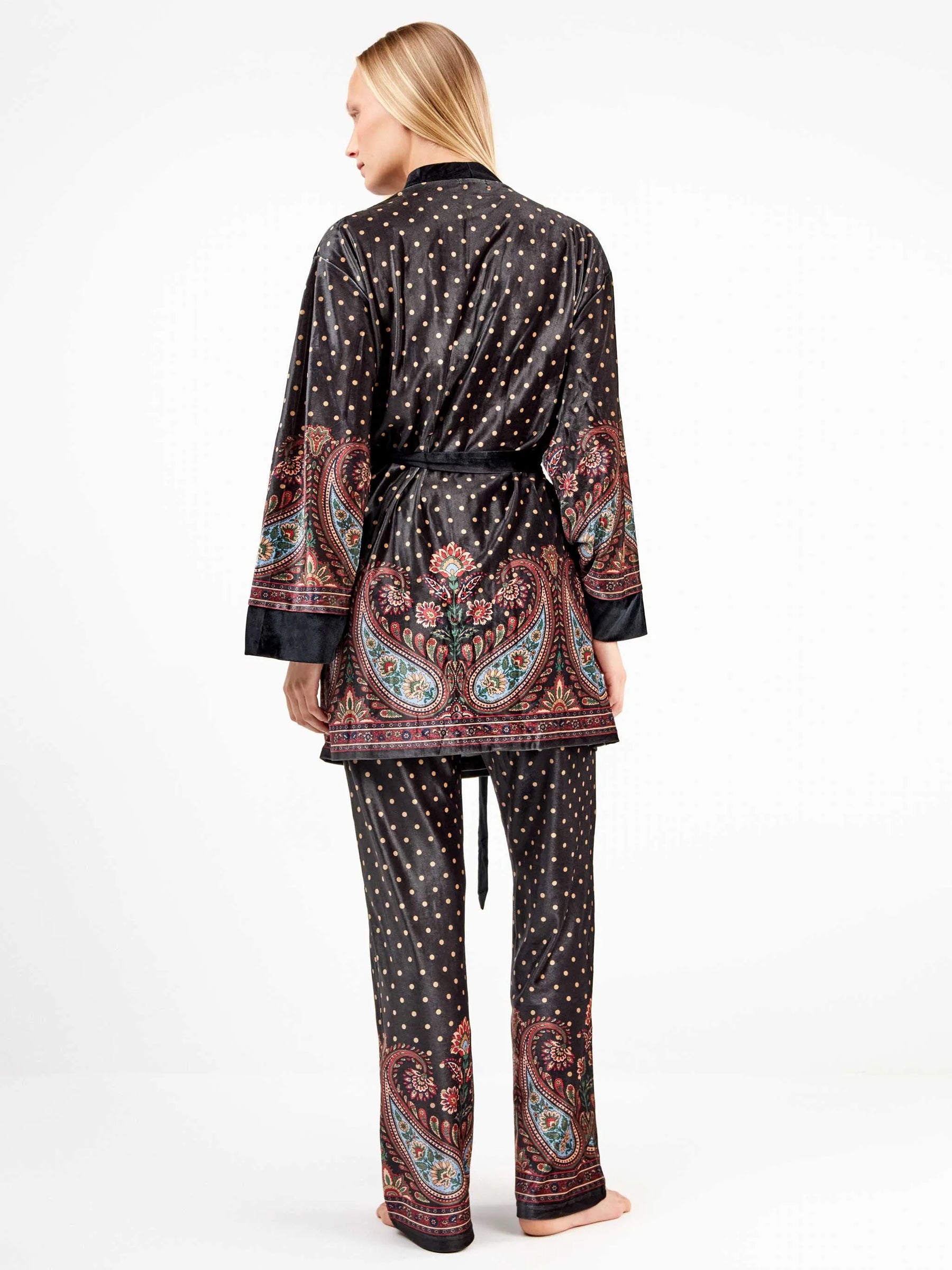 Halāts 2/20323 Gisela*