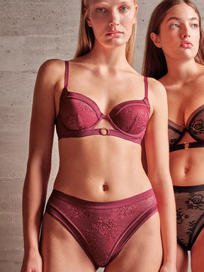 Krūšturis 2/10145 Gisela*