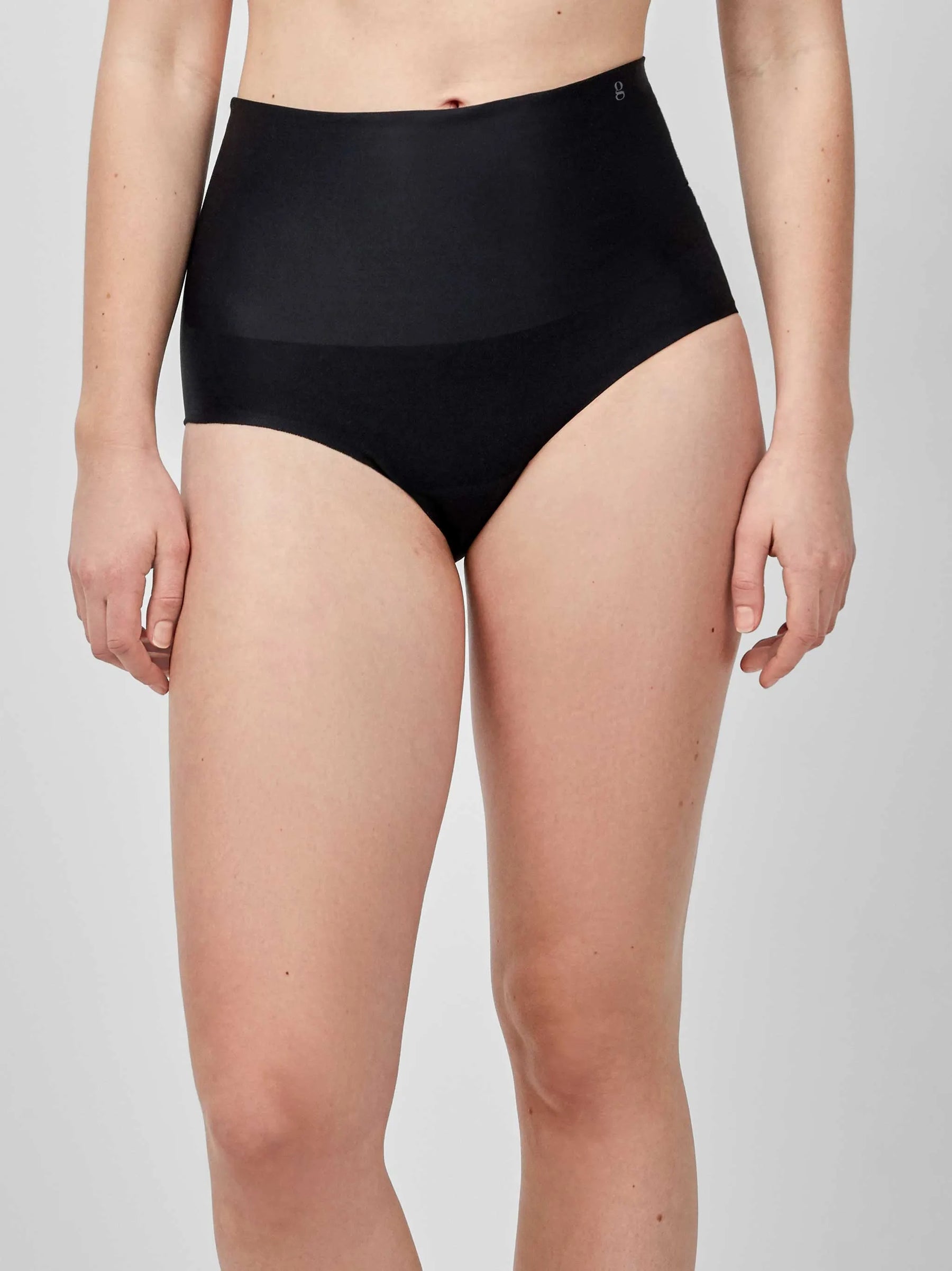 Biksītes ar paaugstināto jostasvietu un ar vieglu korekciju 1/10053 Gisela*