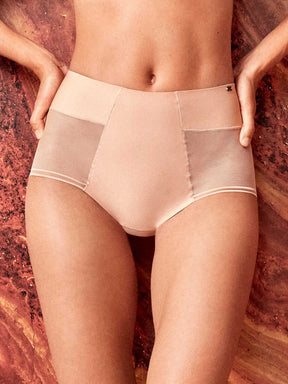 Biksītes ar paaugstināto jostasvietu 1/10074 Gisela*