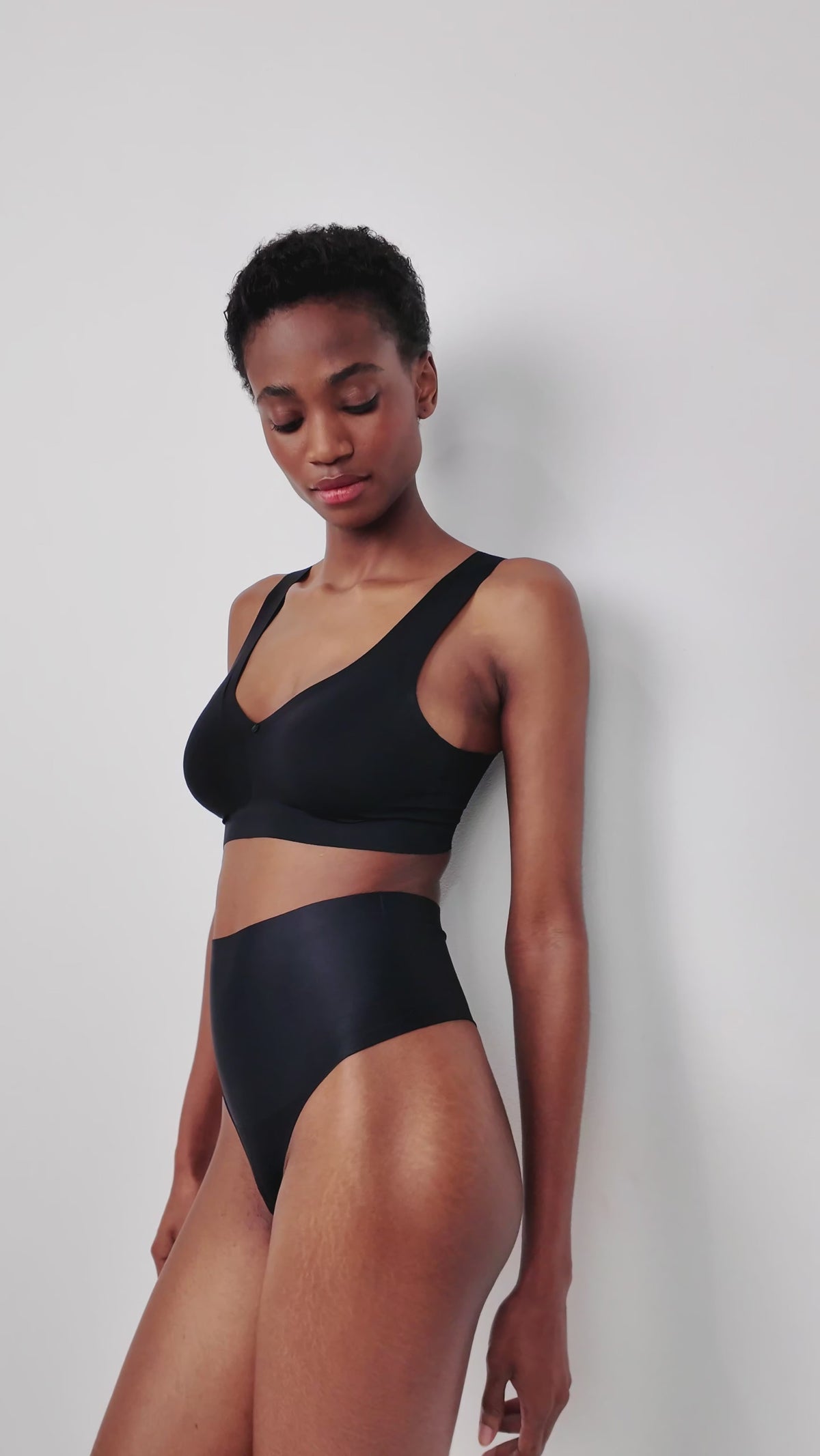 Biksītes ar paaugstināto jostasvietu un ar vieglu korekciju 1/10054 Gisela*