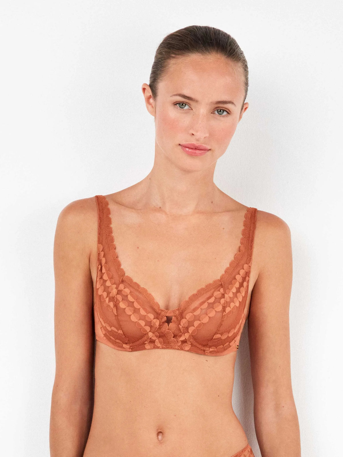 Krūšturis 2/10128 Gisela*