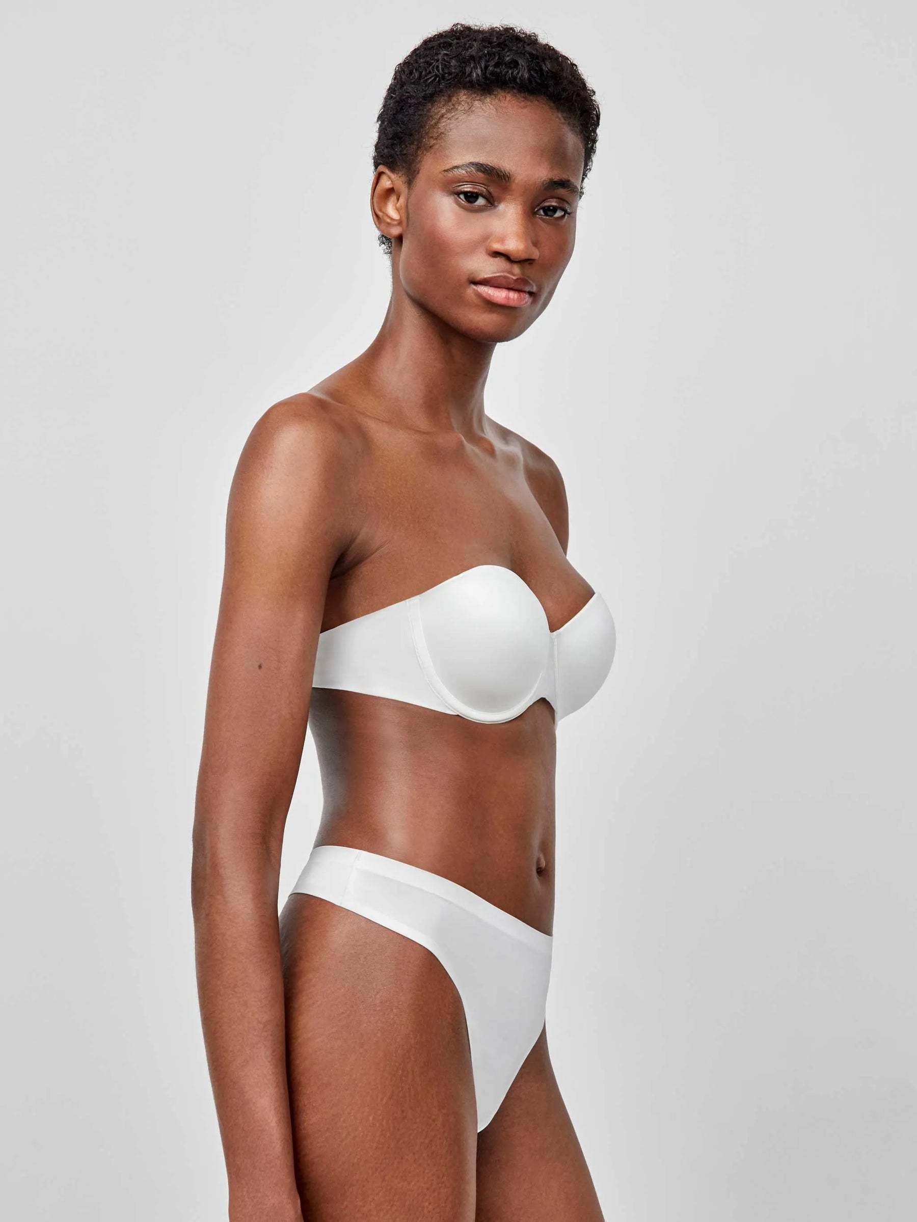 Krūšturis ar daudzfunkcionālām lencītēm 1/10055 Gisela*