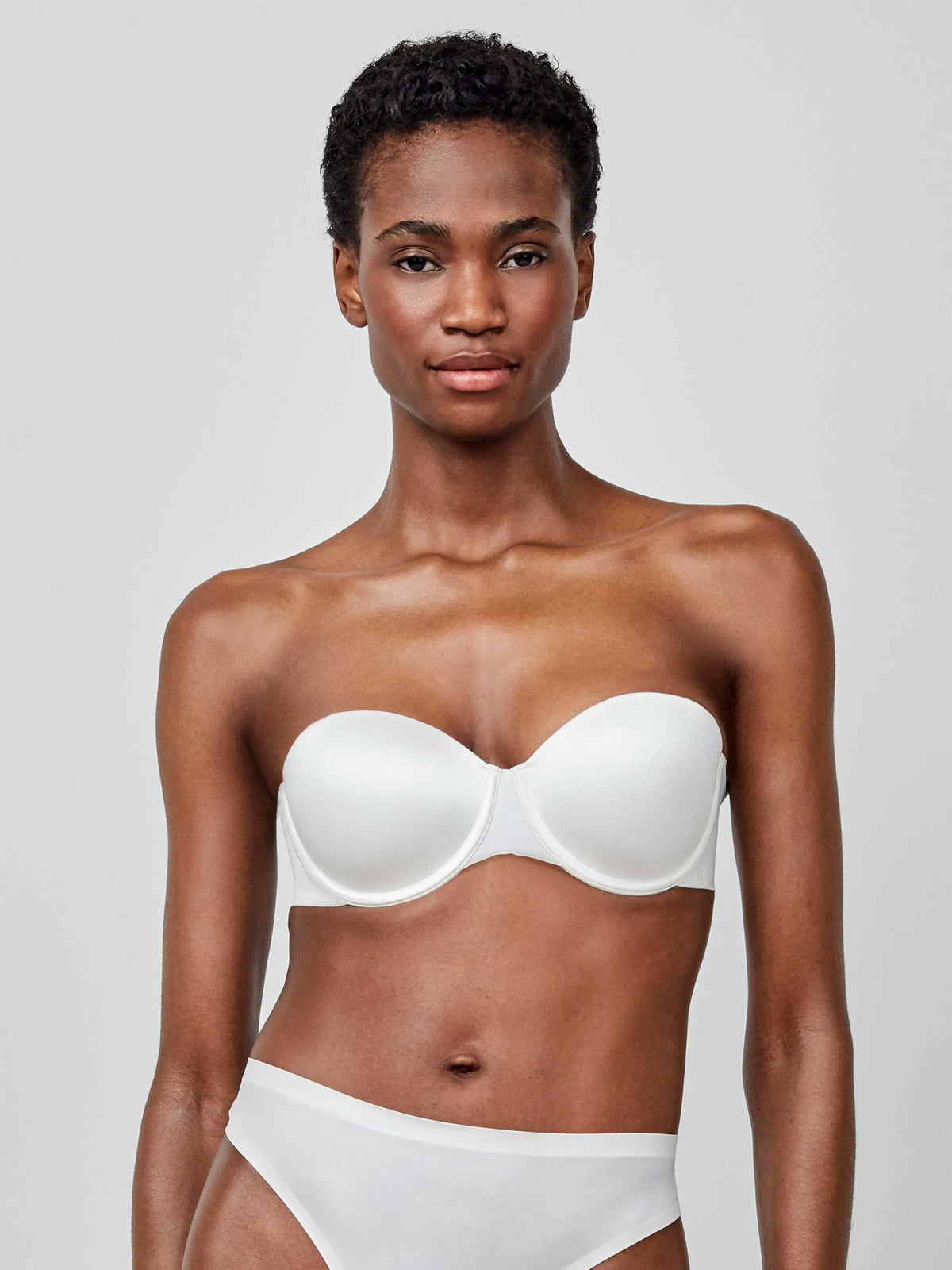 Krūšturis ar daudzfunkcionālām lencītēm 1/10055 Gisela*