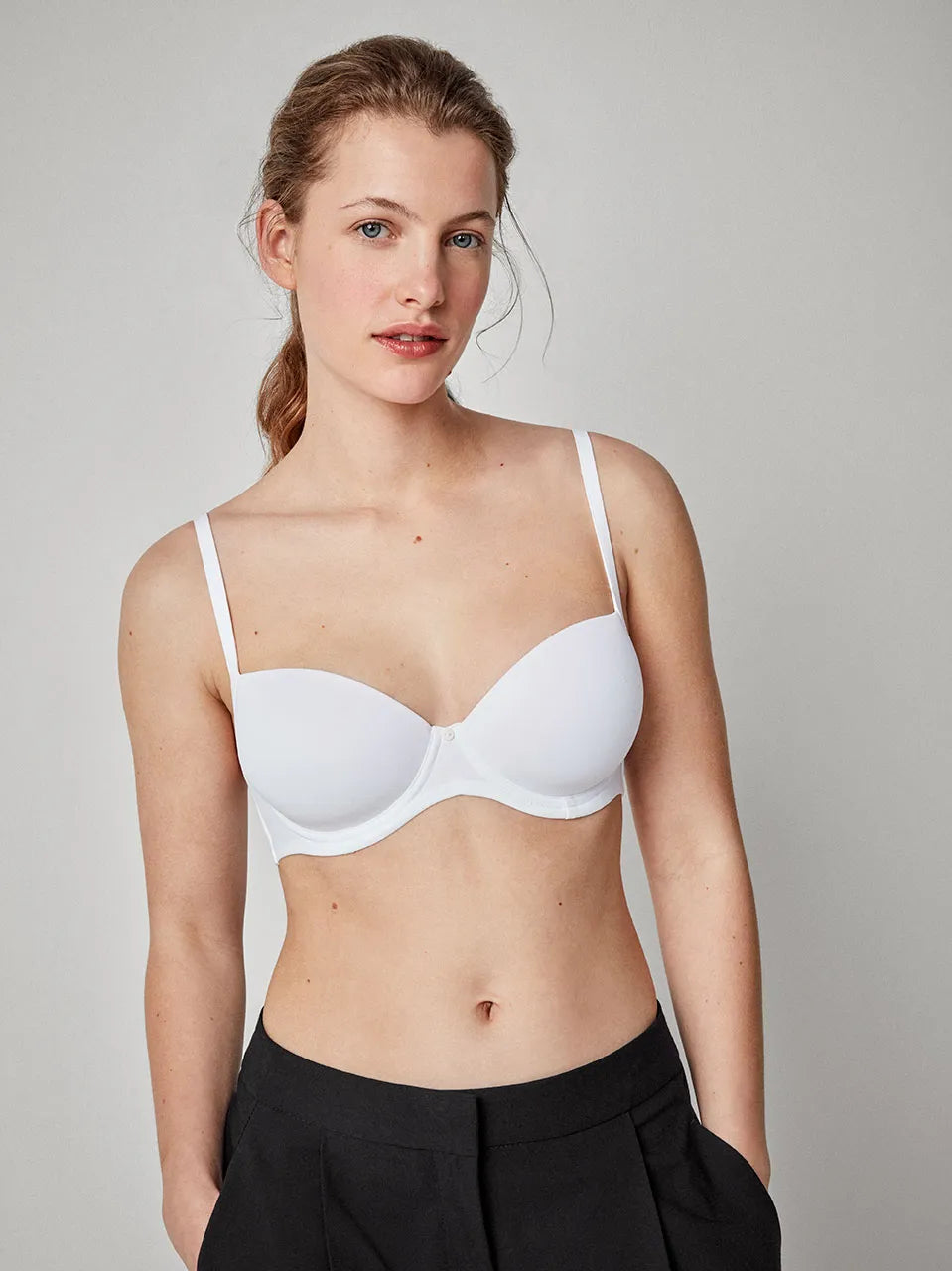 Krūšturis  ar daudzfunkcionālām lencītēm 1/0108 Gisela*