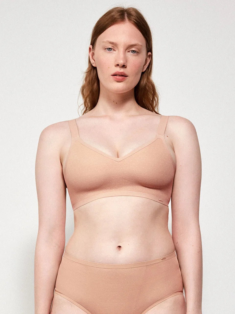 Komforta krūšturis bez stīpiņām 1/10045 Gisela*