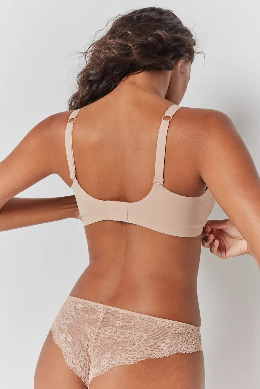 Krūšturis bezvīļu PUSH-UP bēšā krāsā 1/10011 Gisela*